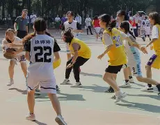 柏林联队防守稳固，战胜对手晋级