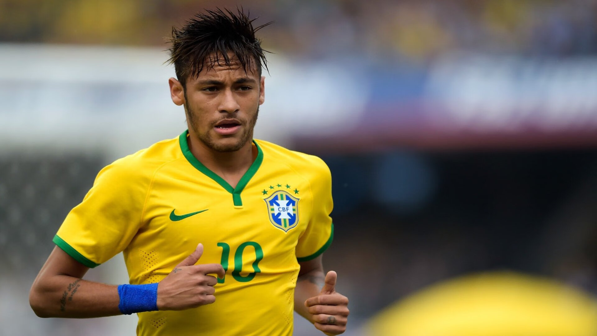 萨拉赫连续二十场比赛得分超过锐不可当，澳大利亚队不断突破！比赛高潮迭起